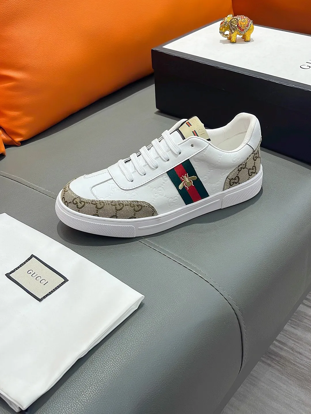 Men's shoes GUCCI "Gucci" P400 Regular size: 38-44 (casual shoes) Product materials: Selected cowhide upper, soft sheepskin lining; original outsole.